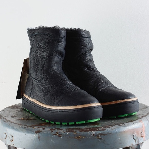 SEEKING—NOT FOR SALE—Satorisan Tewa Leather waxed boot 9 or 40 - Picture 1 of 3